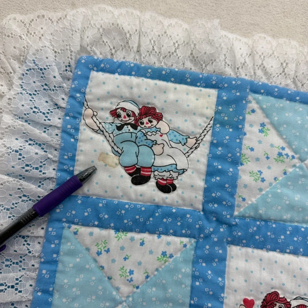Vintage Raggedy Ann Andy Baby Quilt Blanket Blue White Lace Trim 44x40 Patchwork